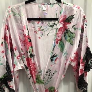 Gorgeous Satin Coverup Robe Kimono, L, NWT